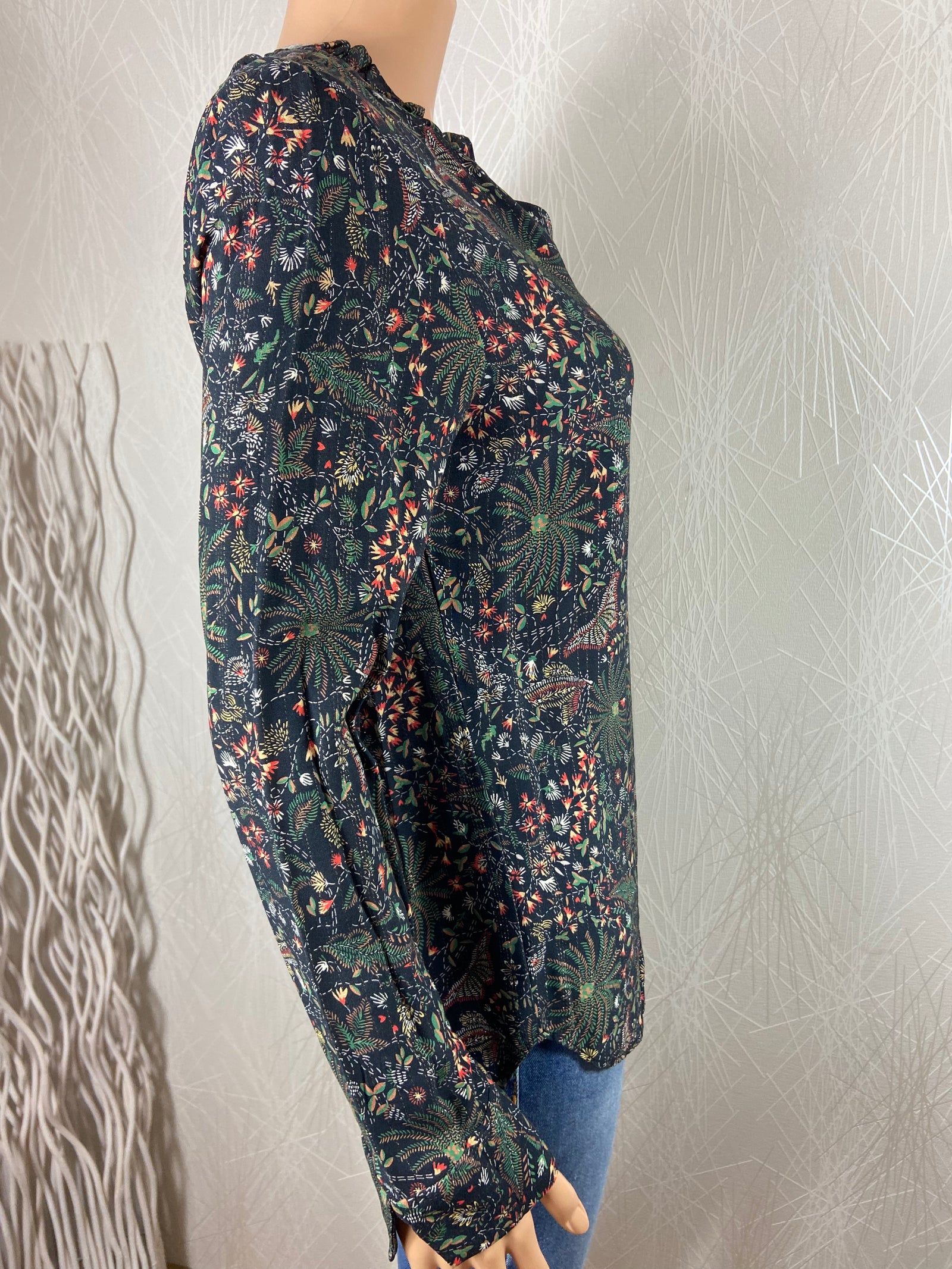 Blouse manches longues décolleté en V C'est Beau La Vie
