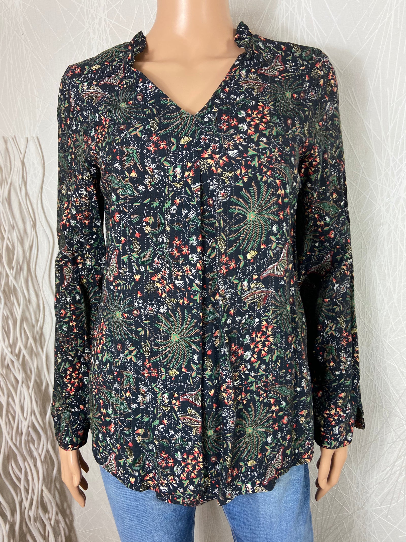 Blouse manches longues décolleté en V C'est Beau La Vie