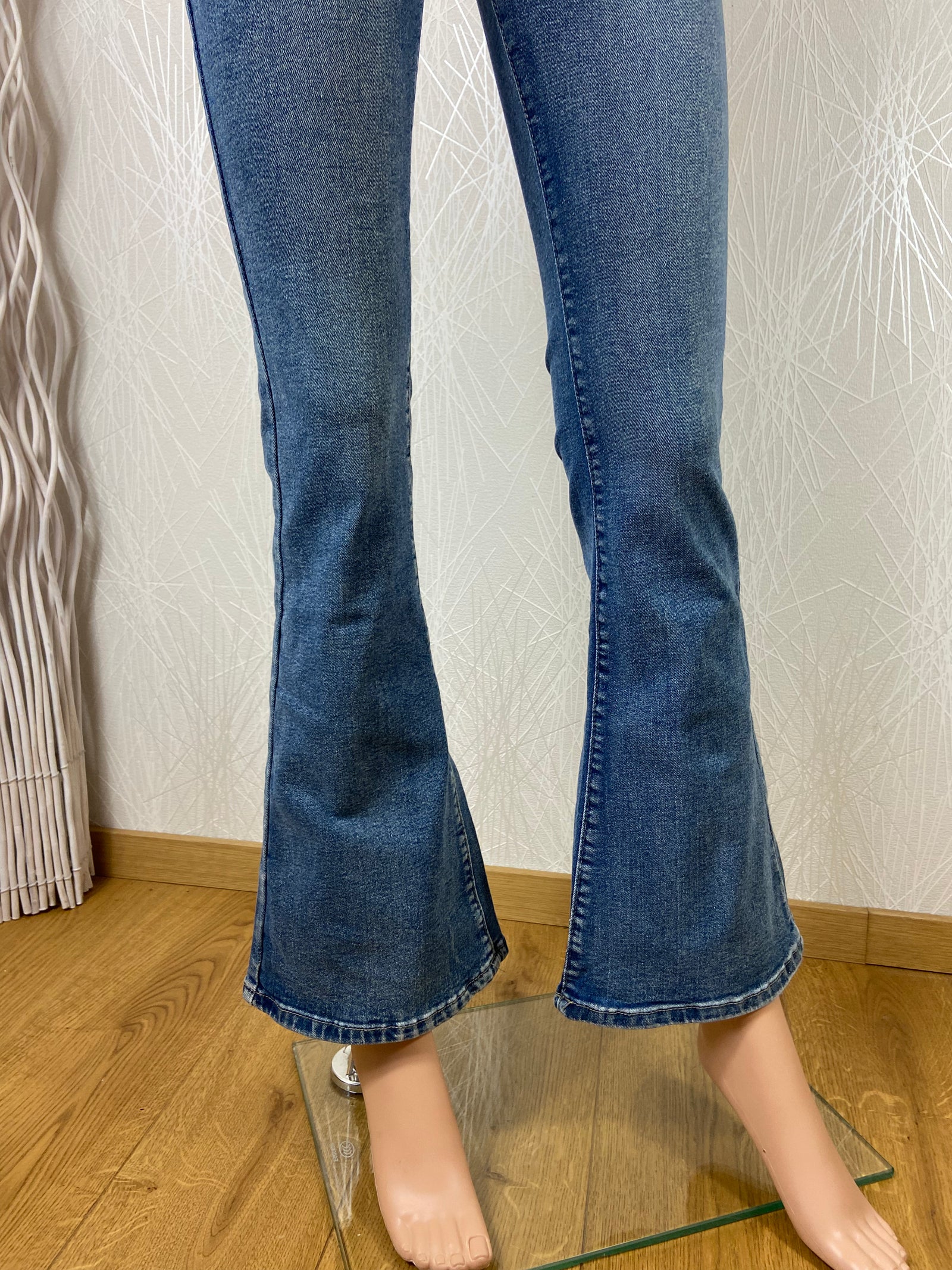 Jean taille haute coupe bootcut denim 100% coton Dorado - Offre-Unique