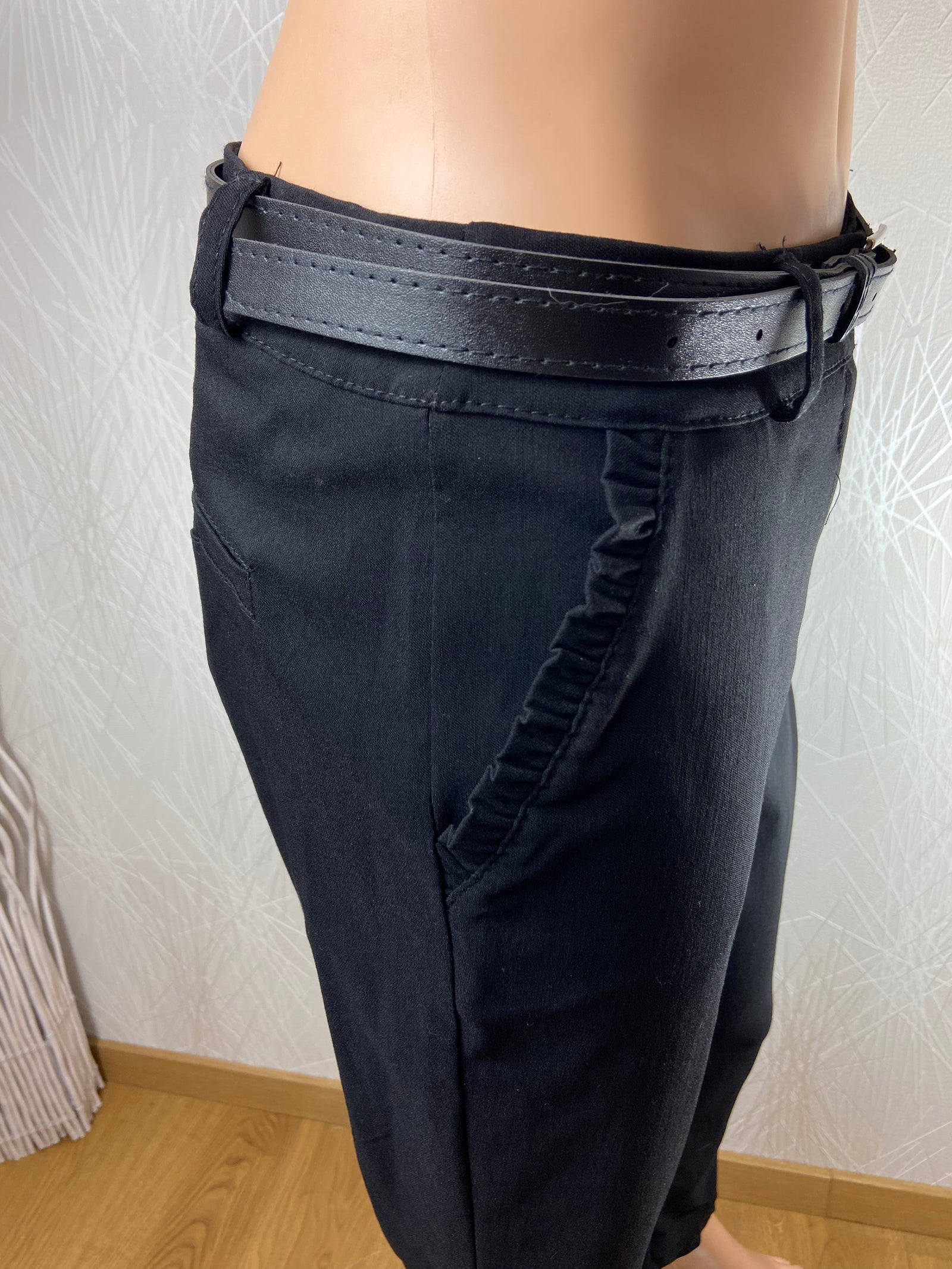 Pantalon habillé noir taille basse coupe droite Elle Style - Offre-Unique