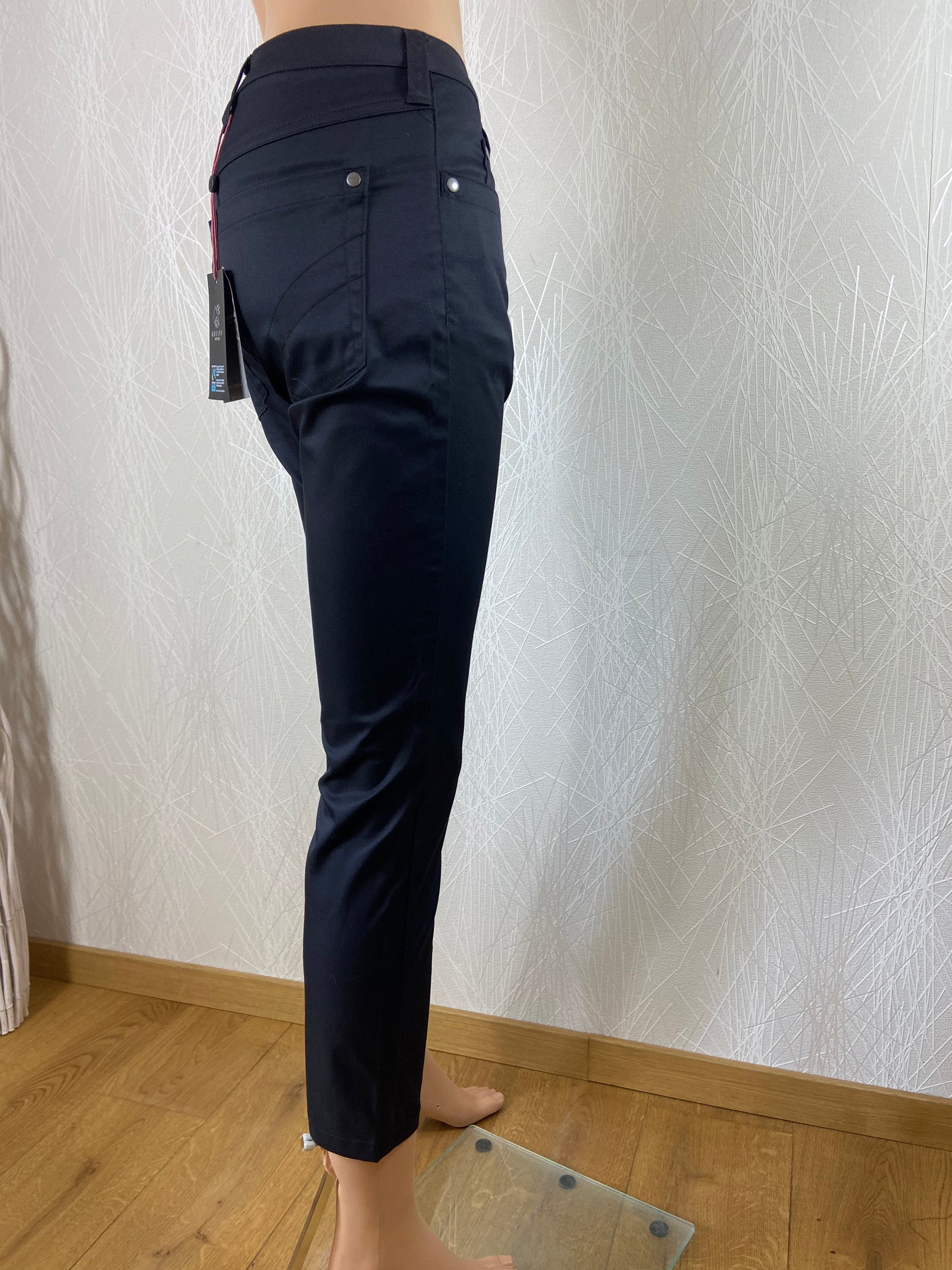 Pantalon femme coupe ajustée Regular Fit GREIFF