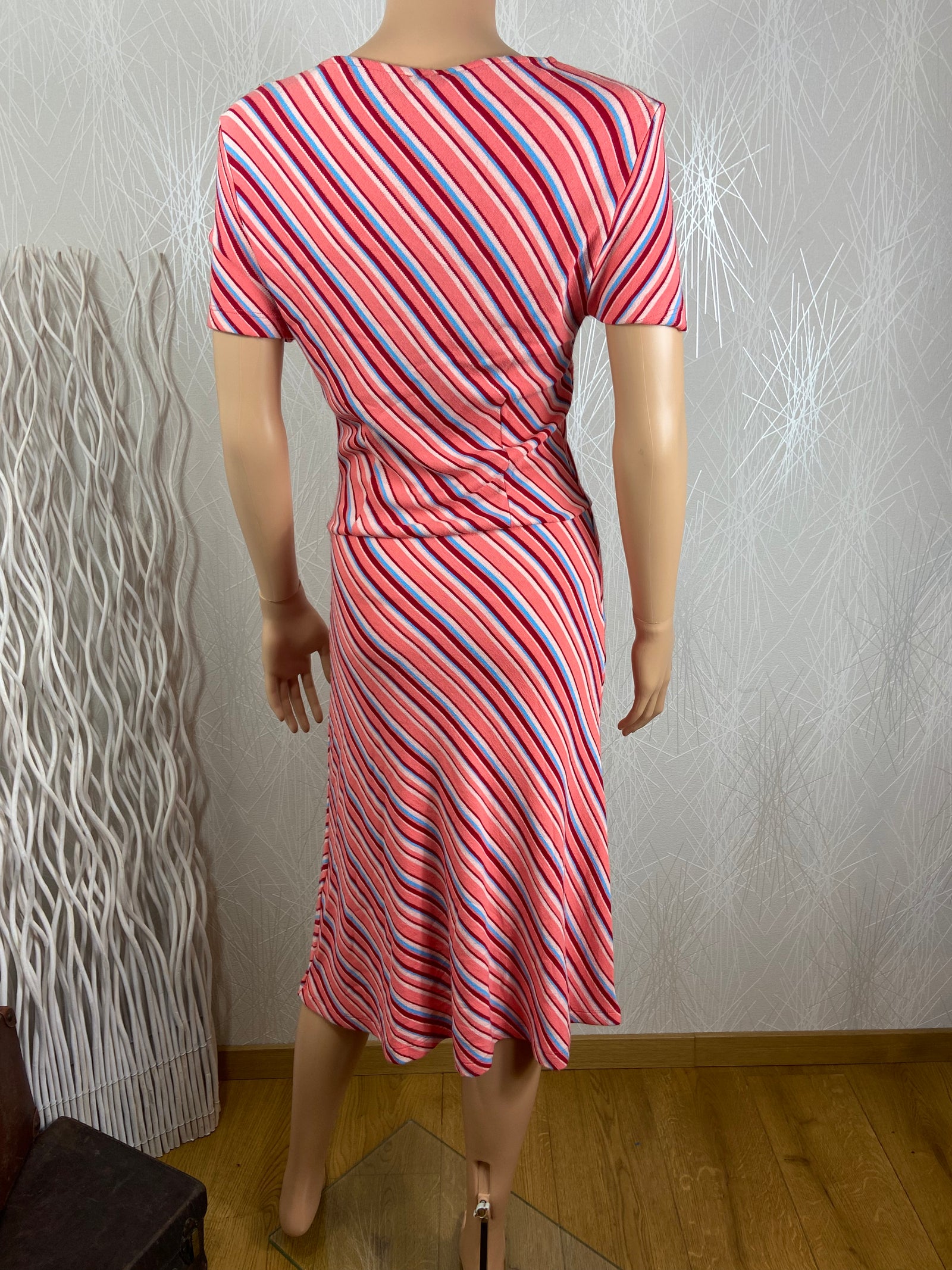 Robe midi rose rayée style vintage Who’S That Girl - Offre-Unique