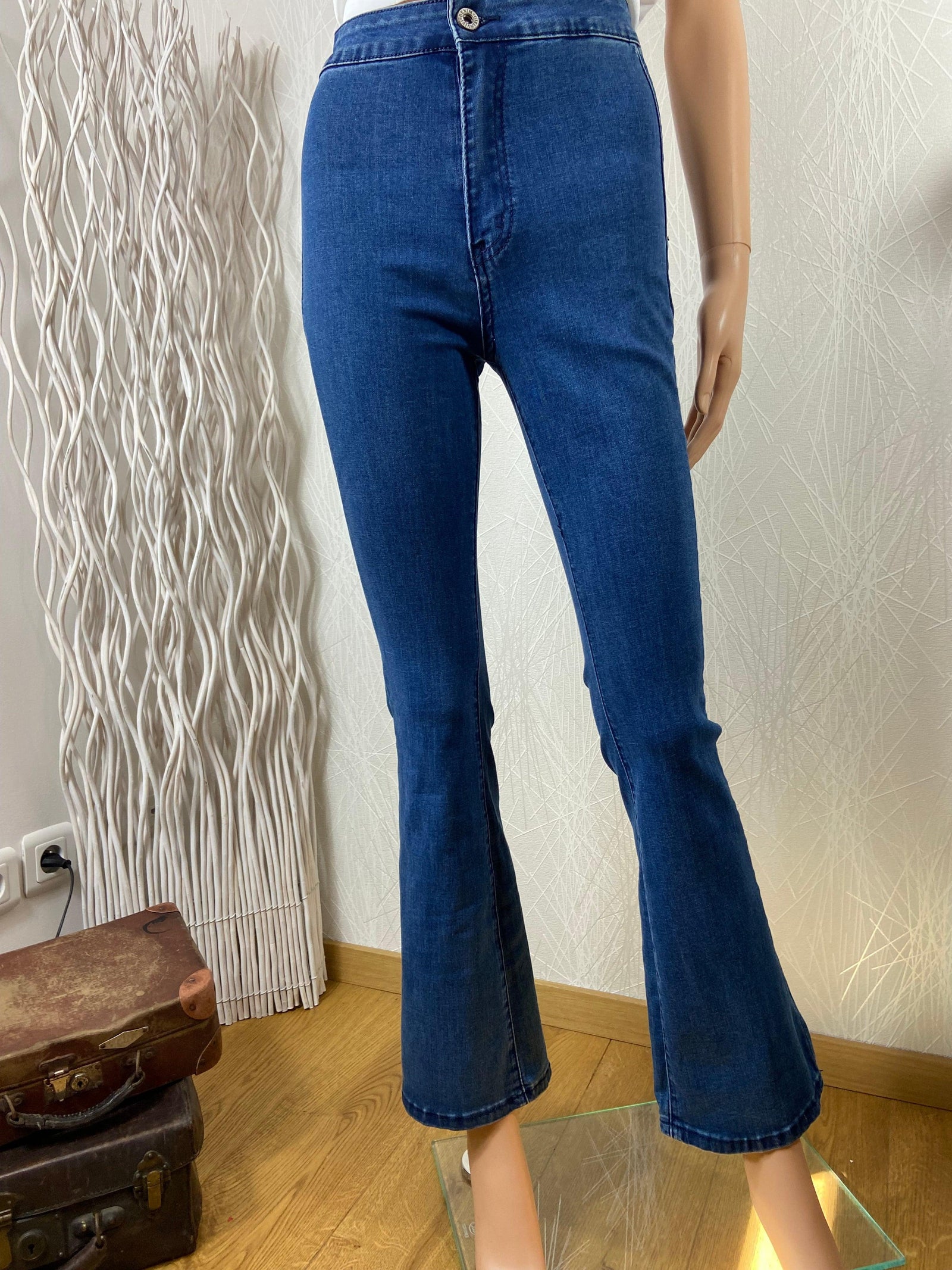 Jeans denim taille haute jambes large Girl Vivi - Offre-Unique