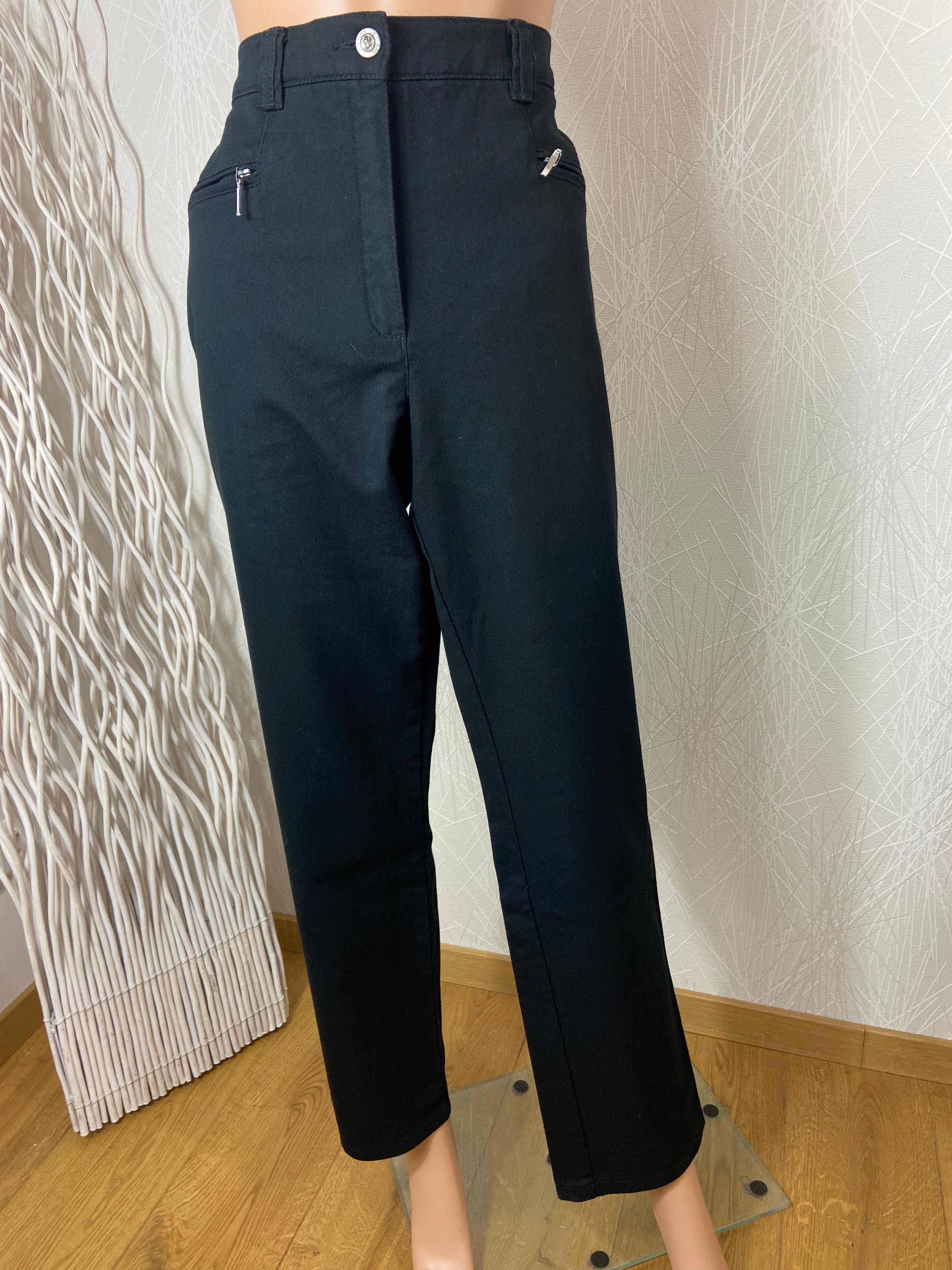 Jean noir taille haute coupe droite Ulla Popken