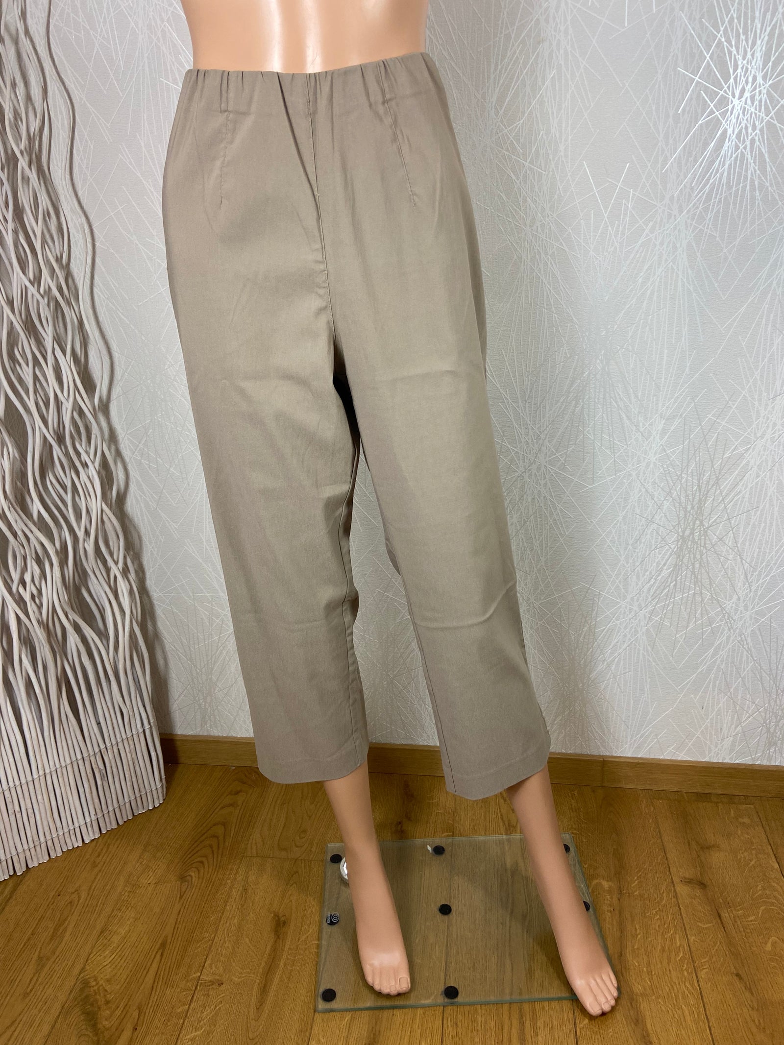 Pantacourt beige et leger pour femme ulla Popken
