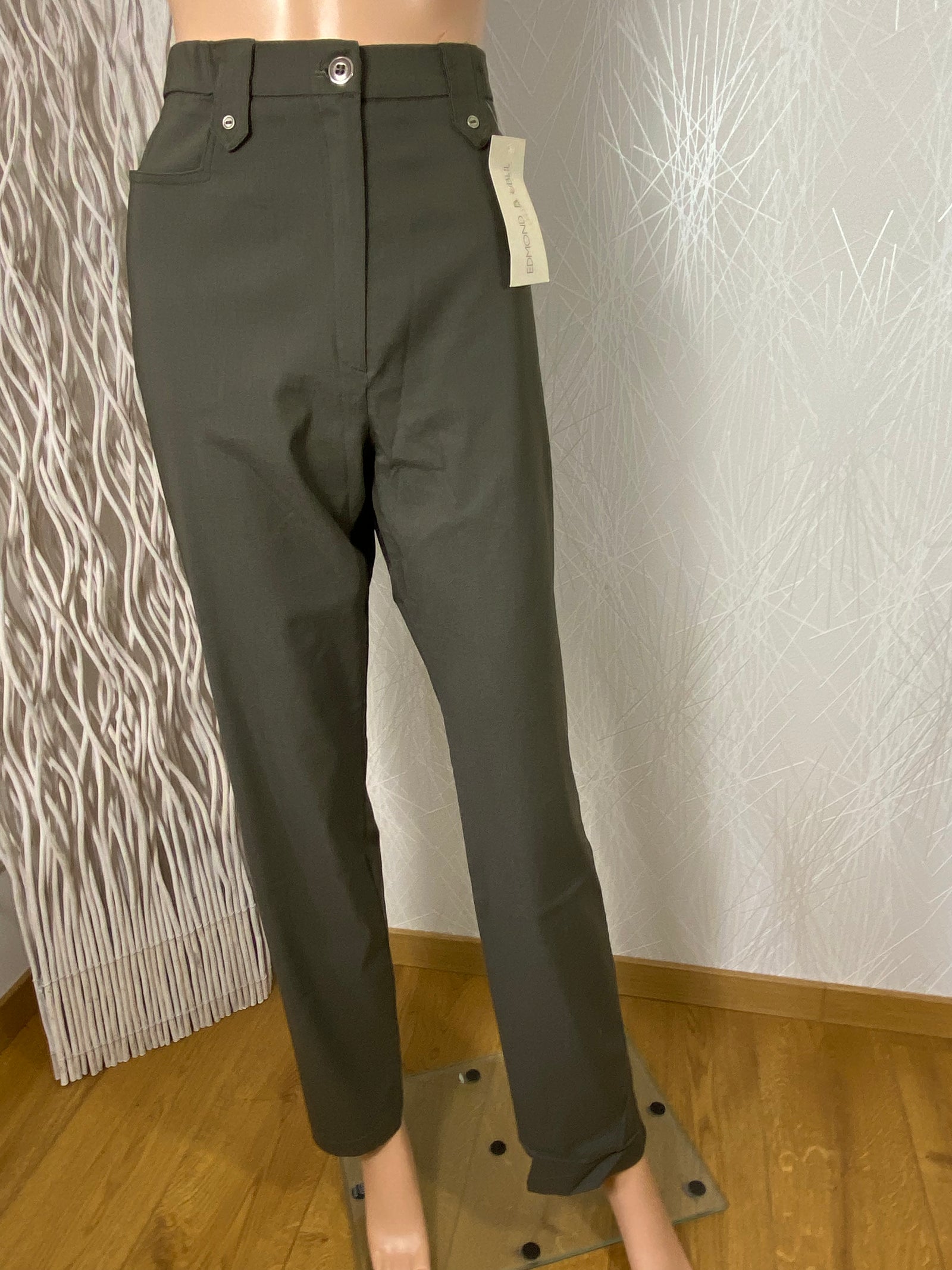 Pantalon kaki stretch près du corps Edmond Boublil