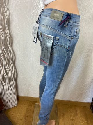 Jeans denim déchiré coupe slim modèle Bottom Up Slim leg Liu Jo