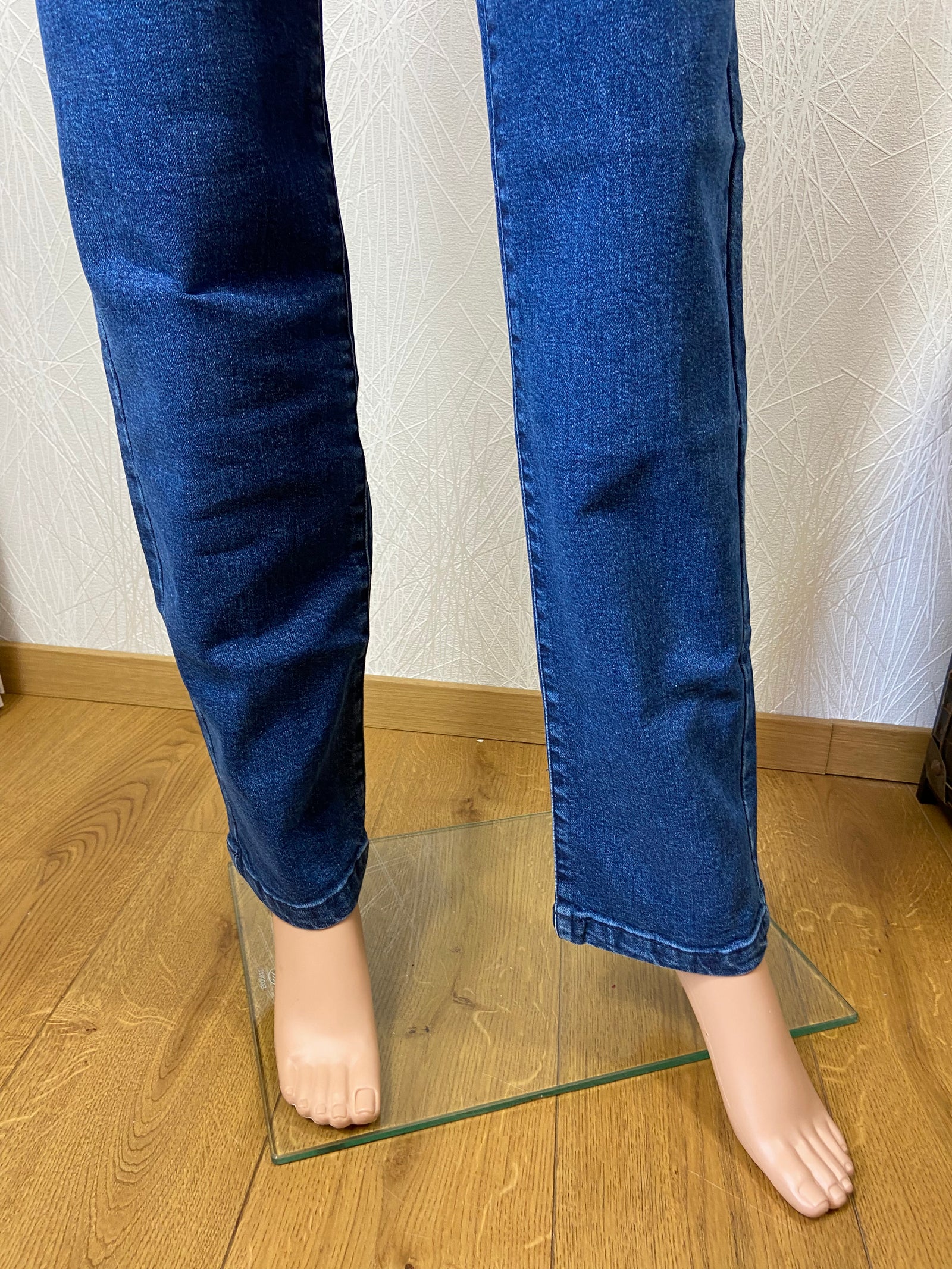 Jeans bleu denim extensible coupe droite Gmg Clothing - Offre-Unique