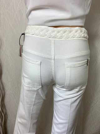 Jean blanc ajusté jambes évasées taille haute modèle New Dahlia White Notify Jeans