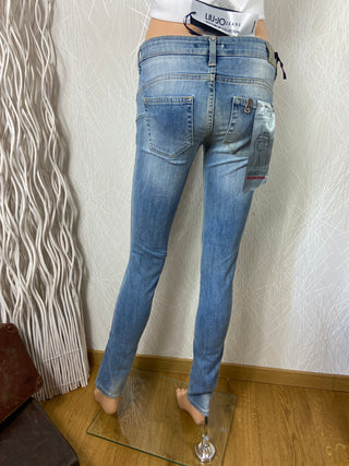 Jeans denim déchiré coupe slim modèle Bottom Up Slim leg Liu Jo