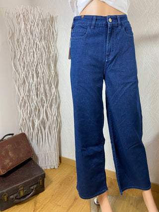 Jeans bleu coupe culotte taille haute modèle Silene denim stone blue Notify Jeans