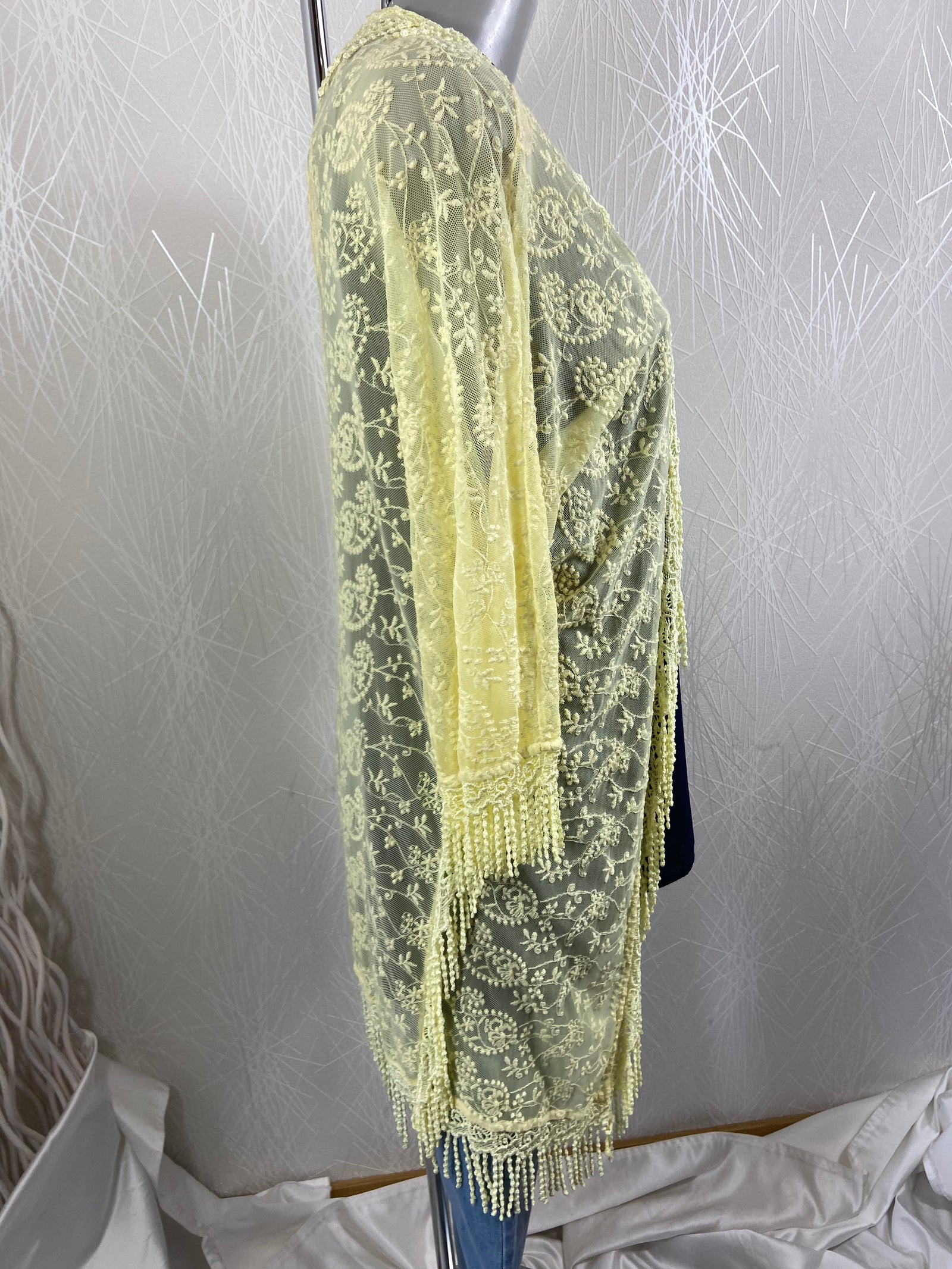 Gilet jaune long transparent dentelle franges Lacomy - Taille Unique