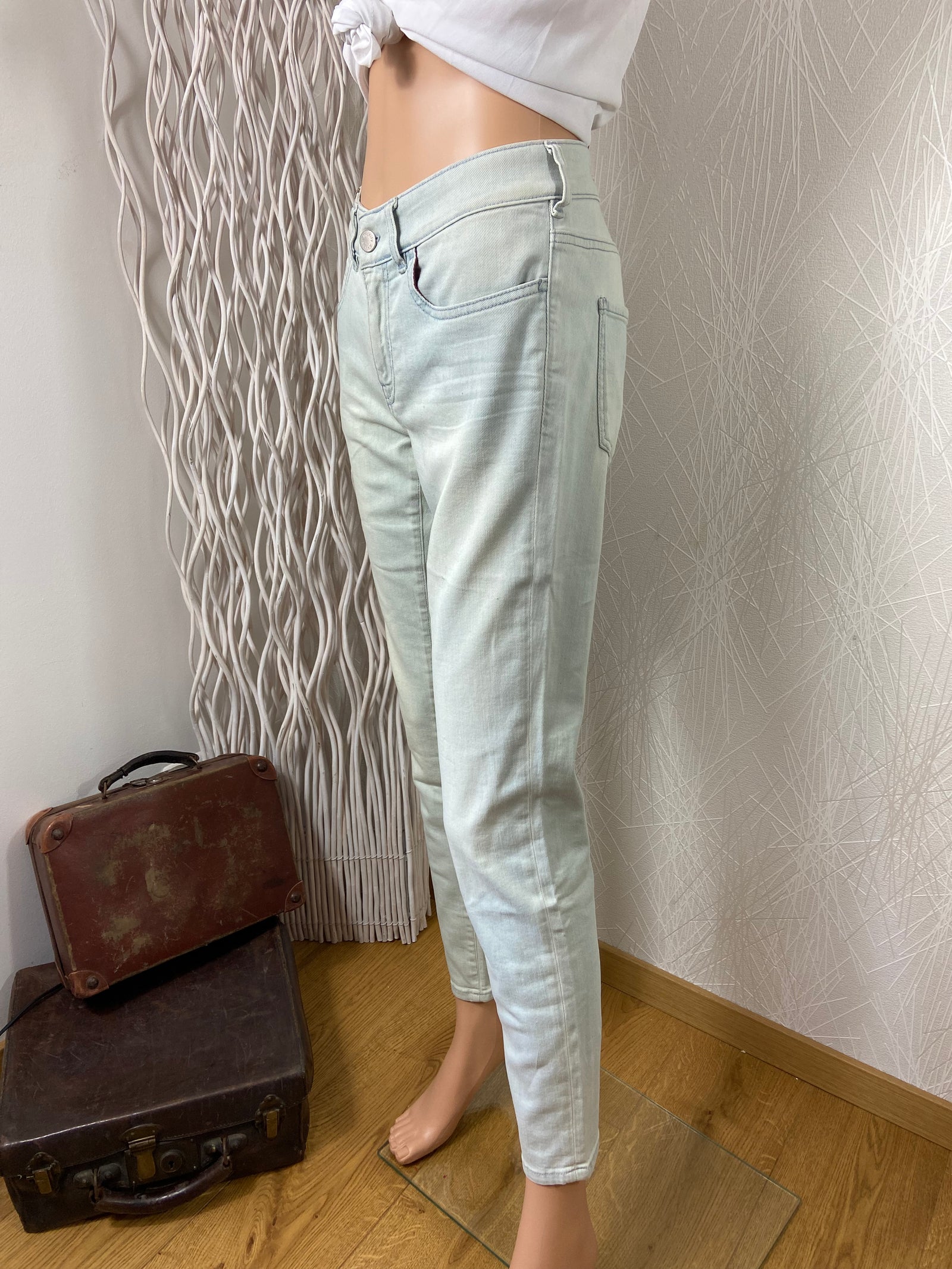 Jean coupe boyfriend ajustée modèle Bamboo Loose Bleach Notify Jeans