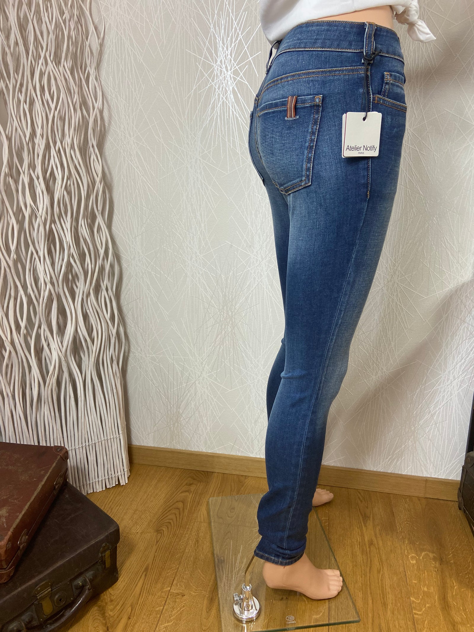 Jeans coupe slim taille mi-haute modèle Bamboo medium blue Notify Jeans