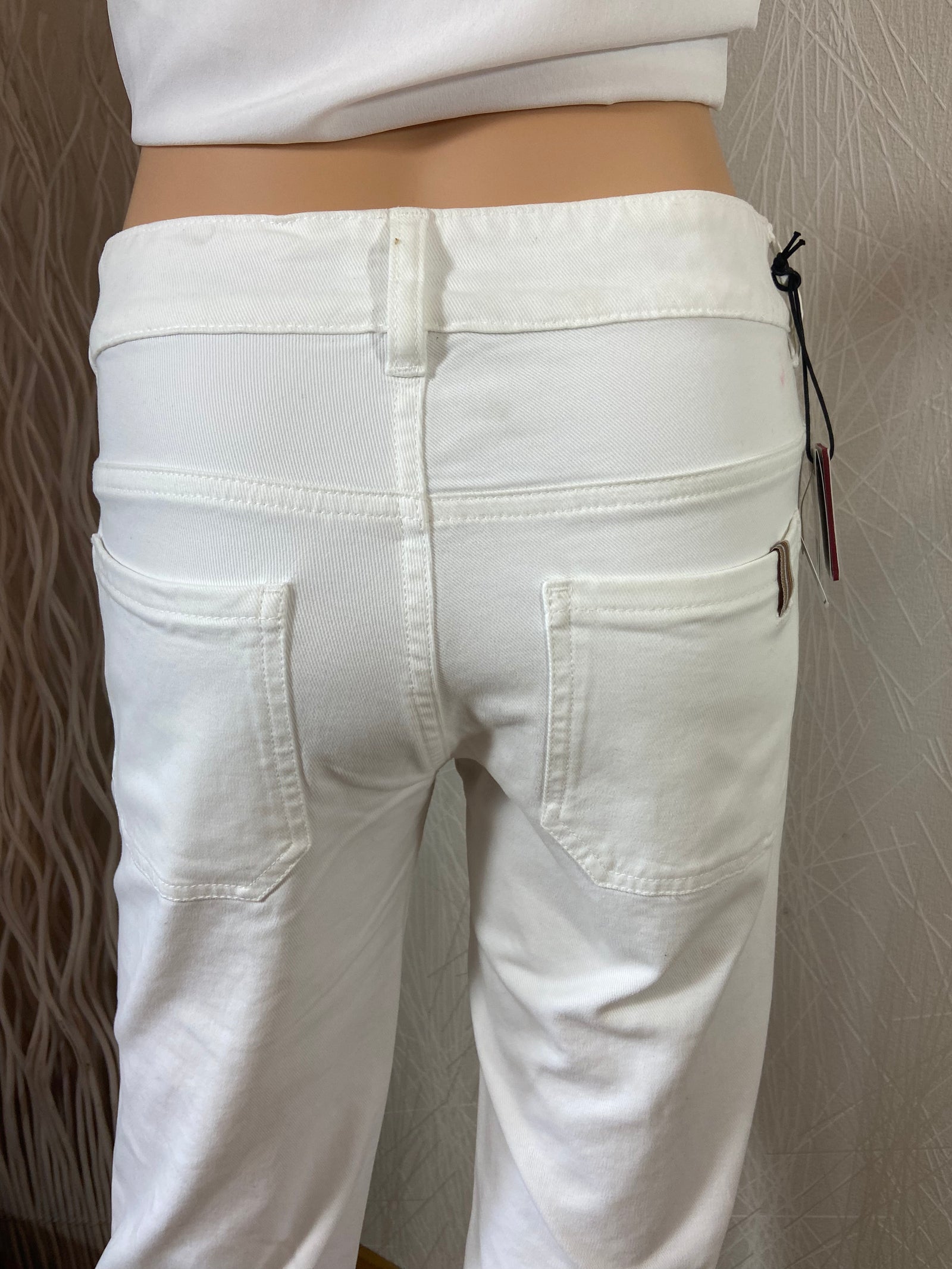 Jean blanc coupe flare taille haute modèle Dahlia Bull Denim White Notify Jeans