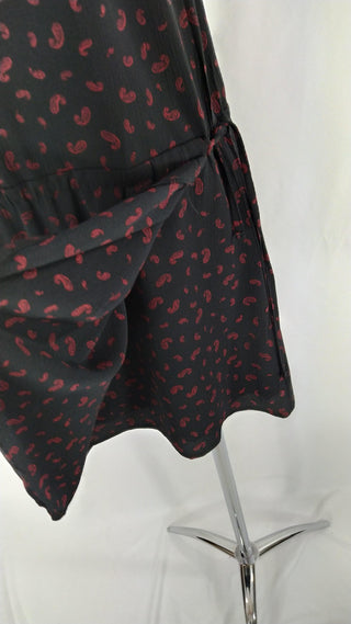 Robe courte ajustable manches courtes tissu crêpe Deeluxe