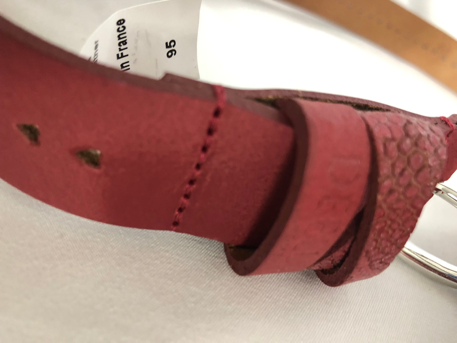 Ceinture en cuir couleur bordeaux Deeluxe