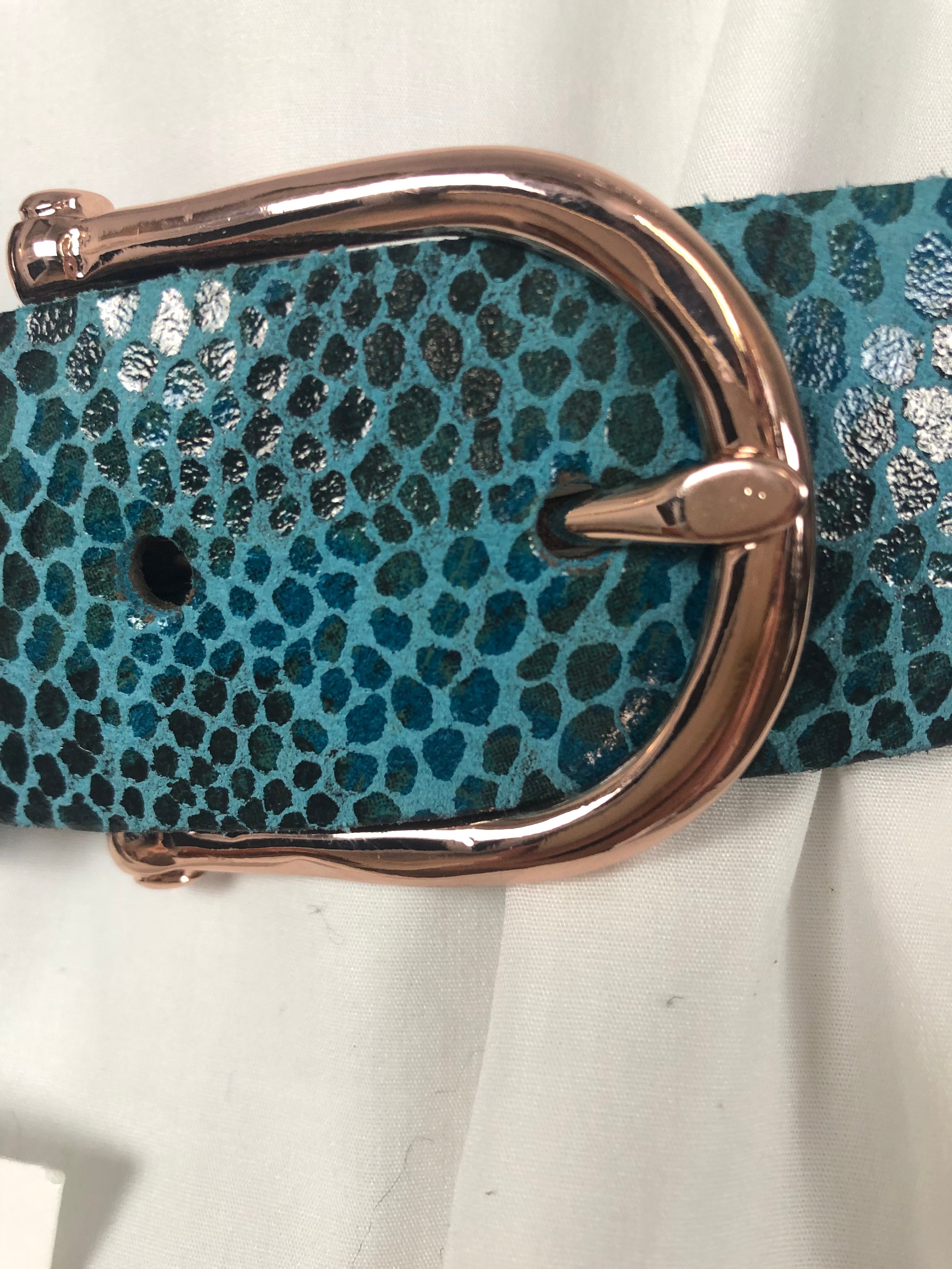 Ceinture verte turquoise cuir façon crocodile femme Yolète