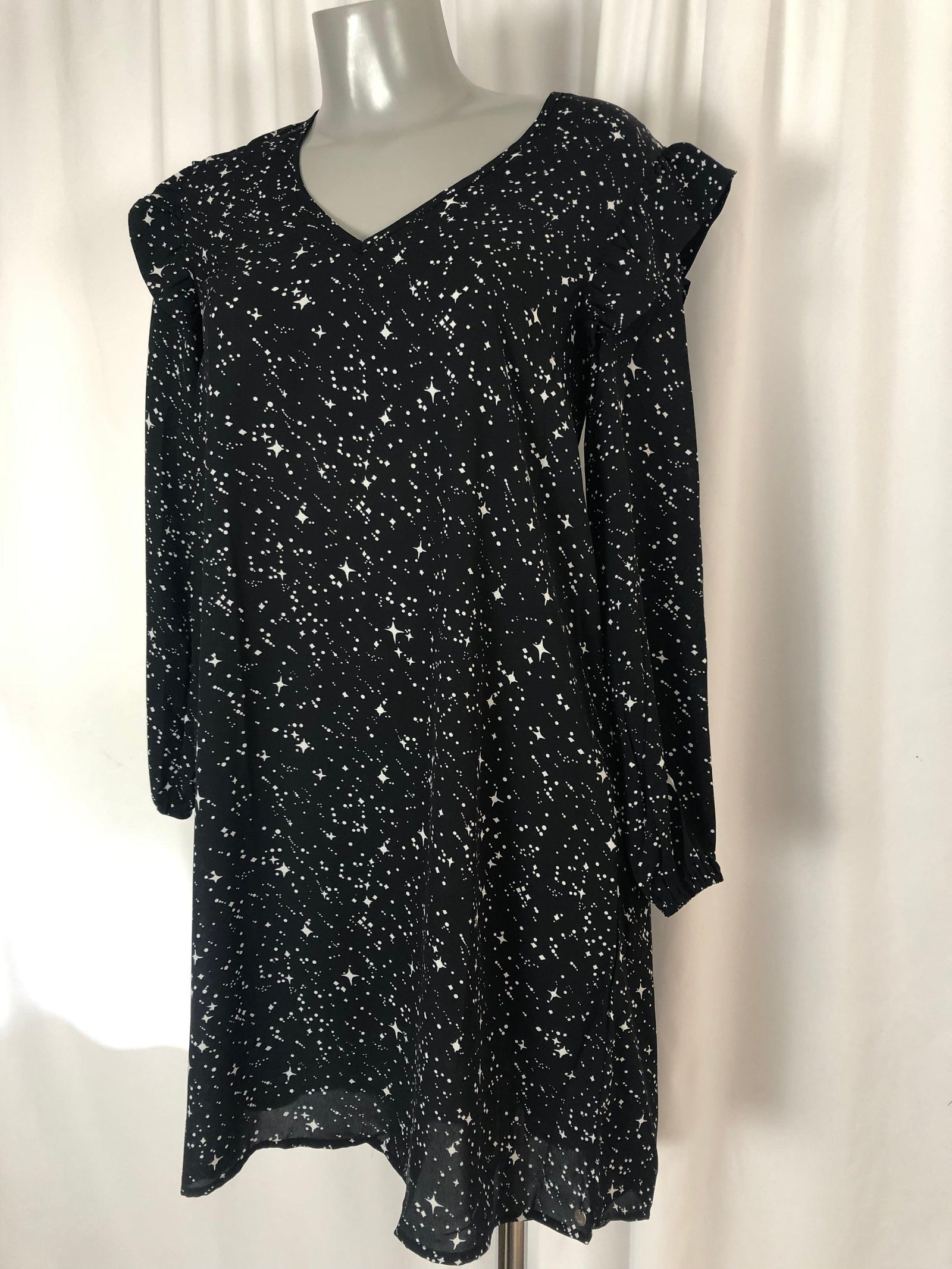 Robe noire à motifs d'étoiles manches longues coupe évasée Deeluxe - Offre-Unique