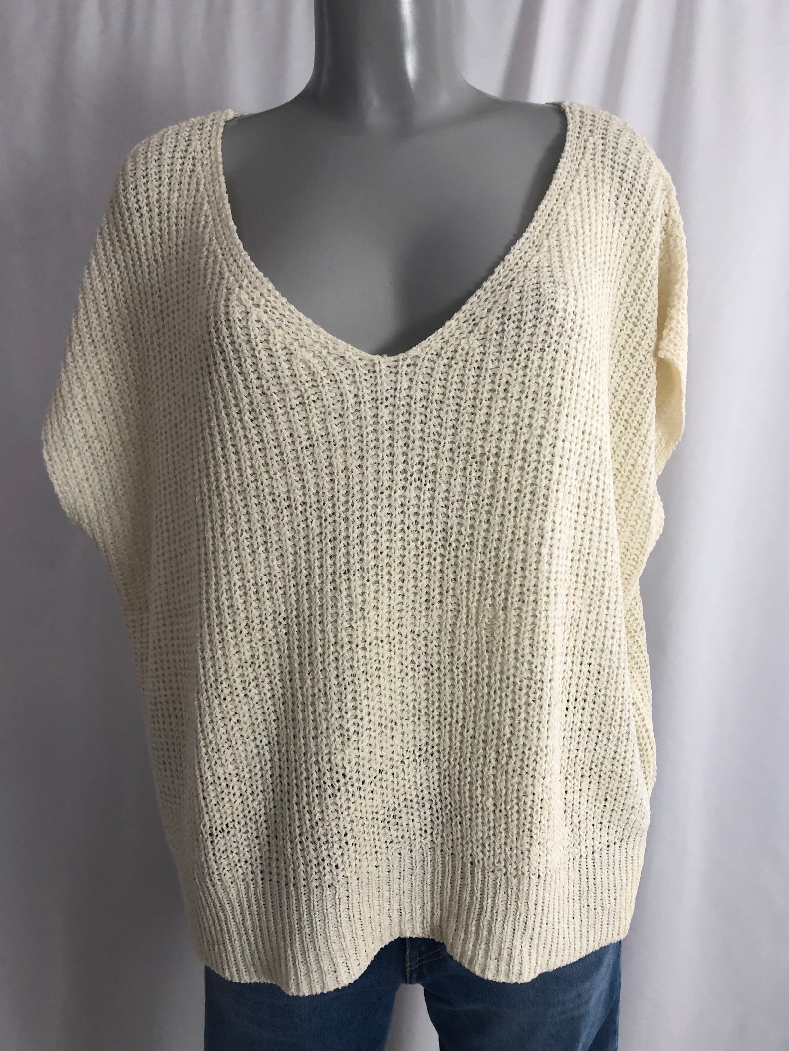 Pull leger blanc écru sans manches coupe droite  souple Peppercorn