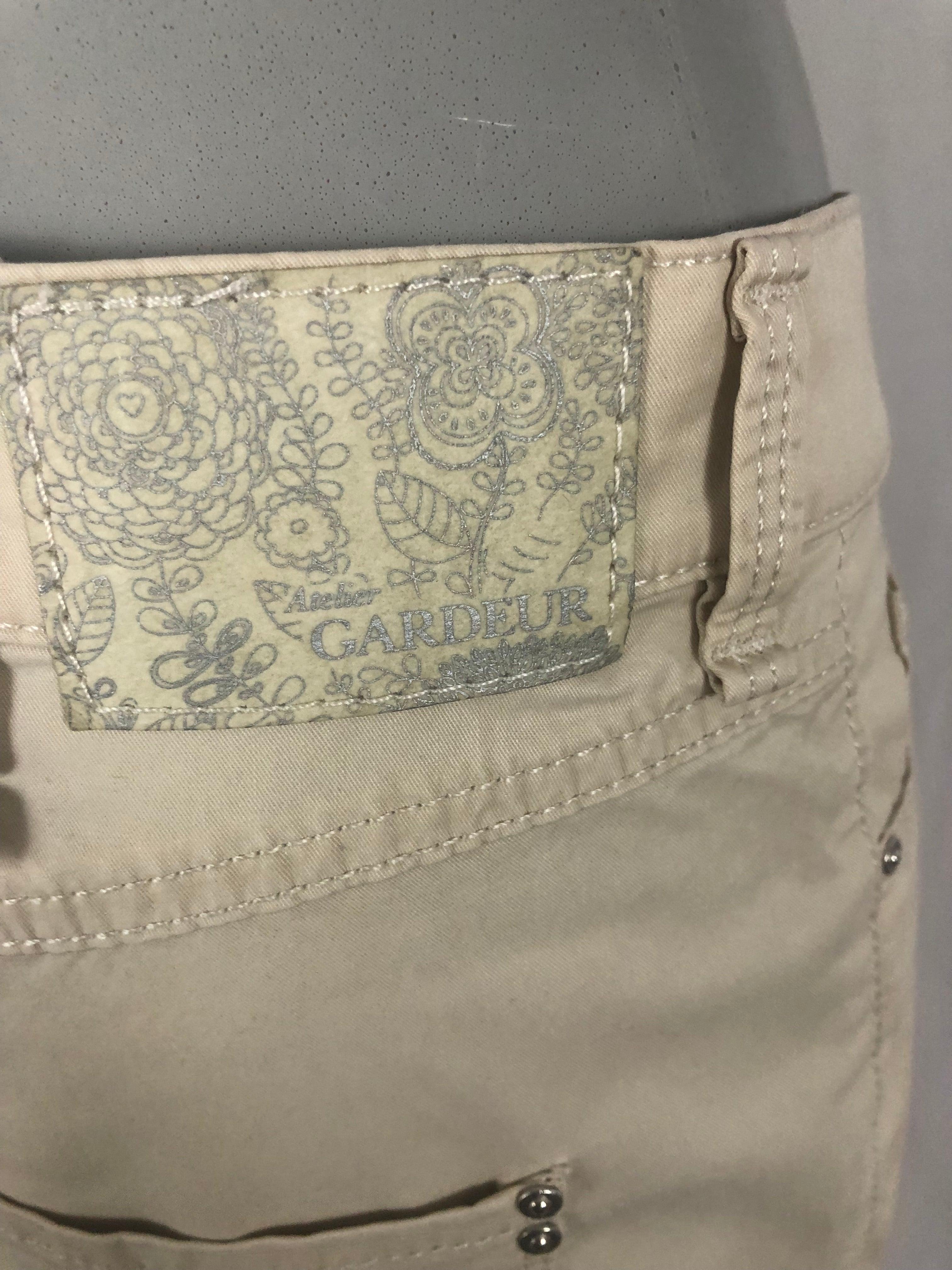 Pantalon toile couleur creme coupe slim fit Atelier Gardeur - Offre-Unique