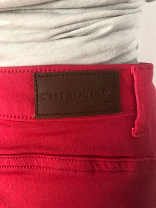 Pantalon rose framboise coupe slim taille mi-haute C'est beau la Vie