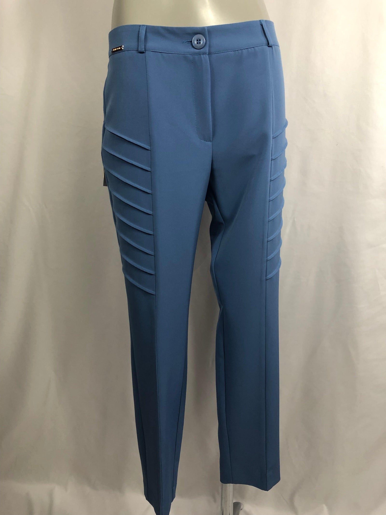 Pantalon de ville bleu ciel coupe fantaisie Christina Barros - Offre-Unique