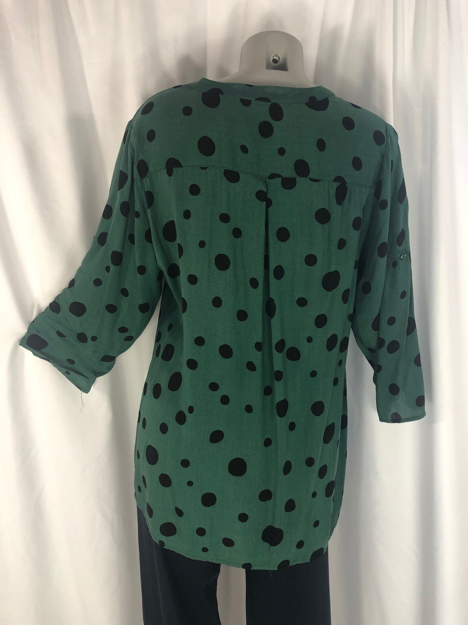 Blouse fluide encolure ronde tons vert bouteille Christy