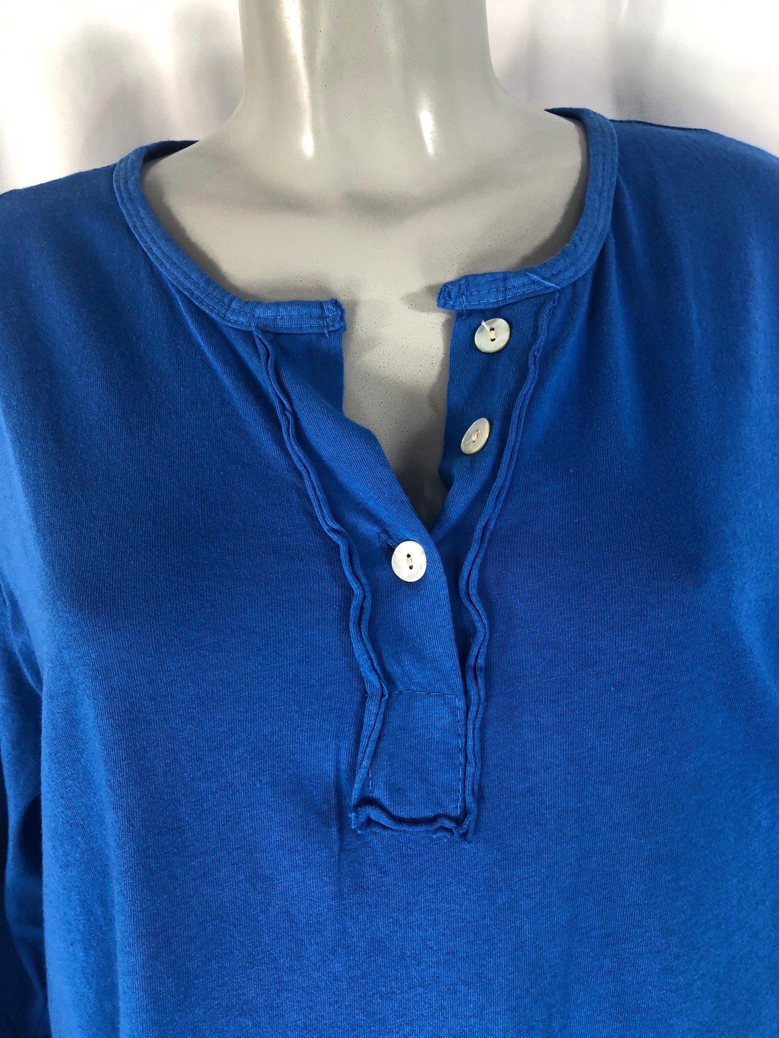 T-shirt bleu manches longues 100% coton de la marque Made in Italy - Offre-Unique