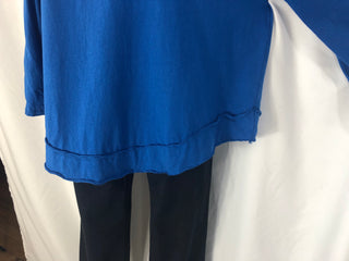 T-shirt bleu manches longues 100% coton de la marque Made in Italy