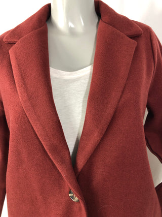 Manteau rouge acajou mi-long coupe droite classique Deeluxe