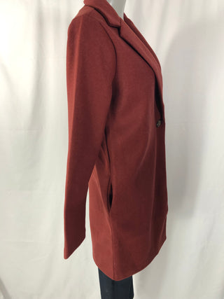 Manteau rouge acajou mi-long coupe droite classique Deeluxe