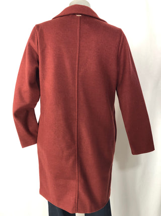 Manteau rouge acajou mi-long coupe droite classique Deeluxe