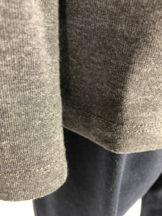 T-shirt gris manches longues doux fluide coupe ajustée C'est beau la Vie