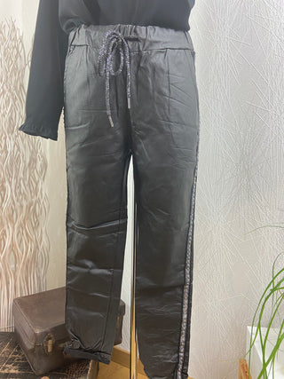 Pantalon simili cuir noir coupe droite taille haute lacet D-Style
