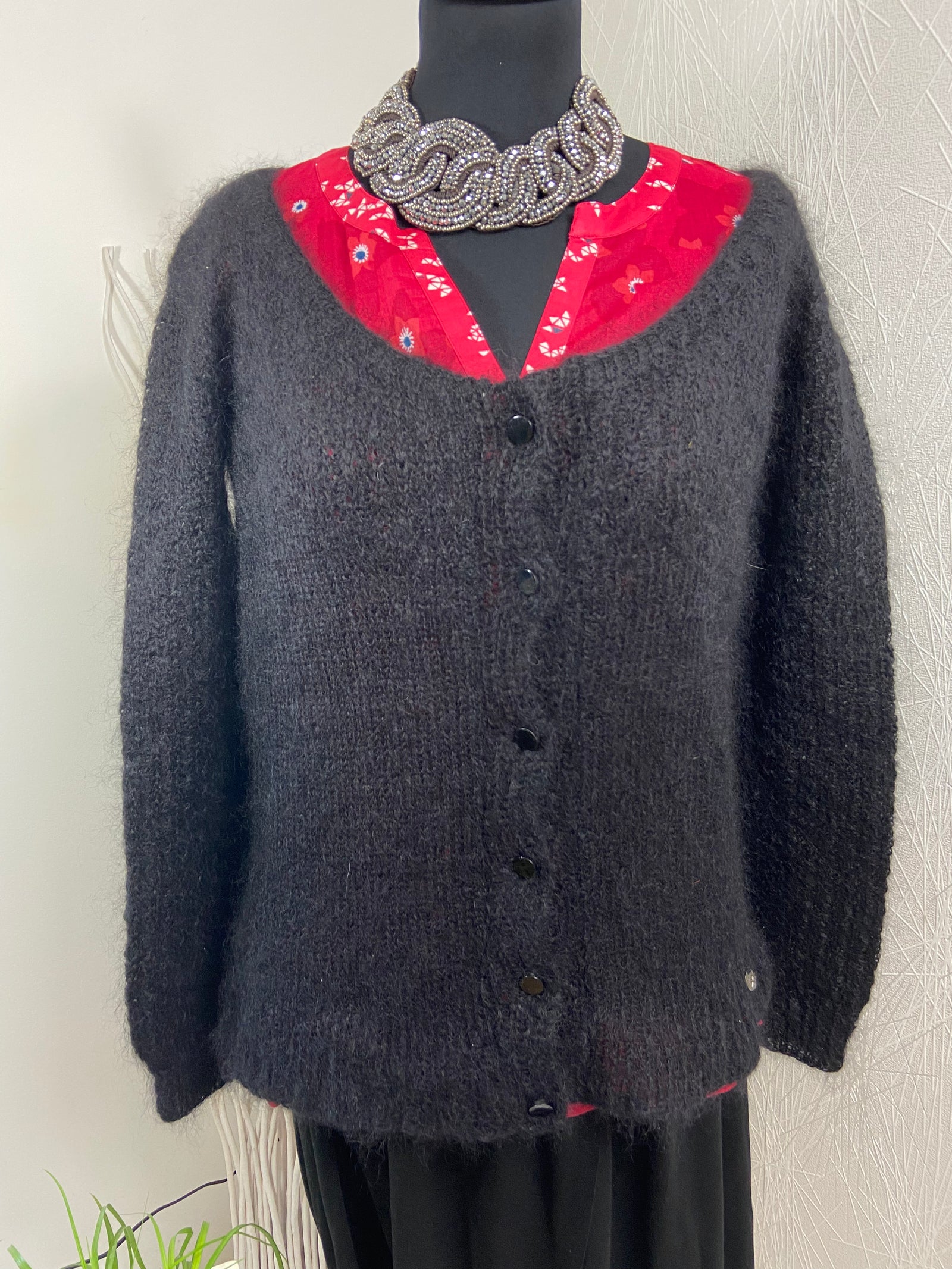 Gilet court noir manches longues laine mohair et soie Substance Biarritz