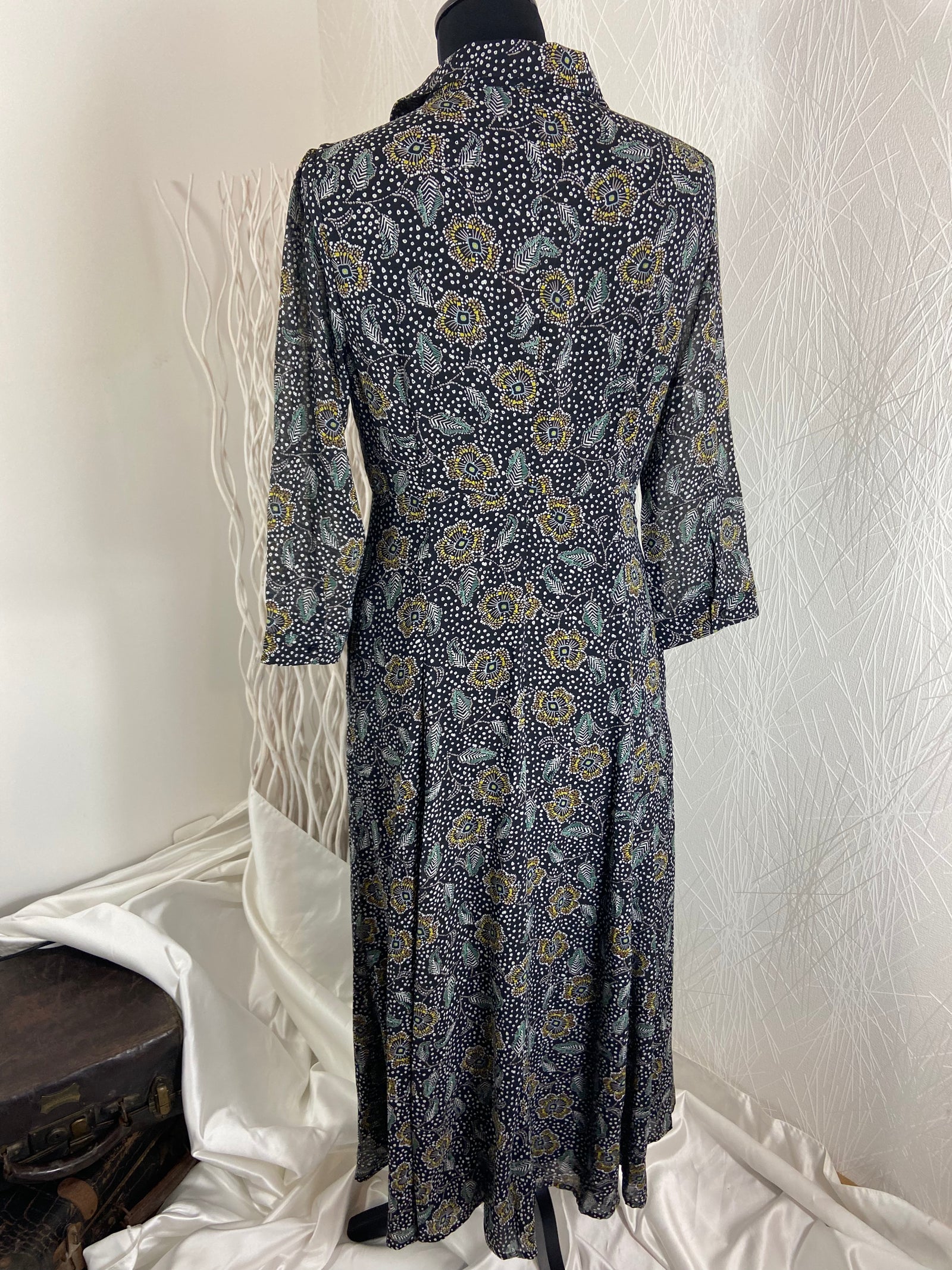 Robe longue doublée boutonnée fleurs manches 3/4 Garance