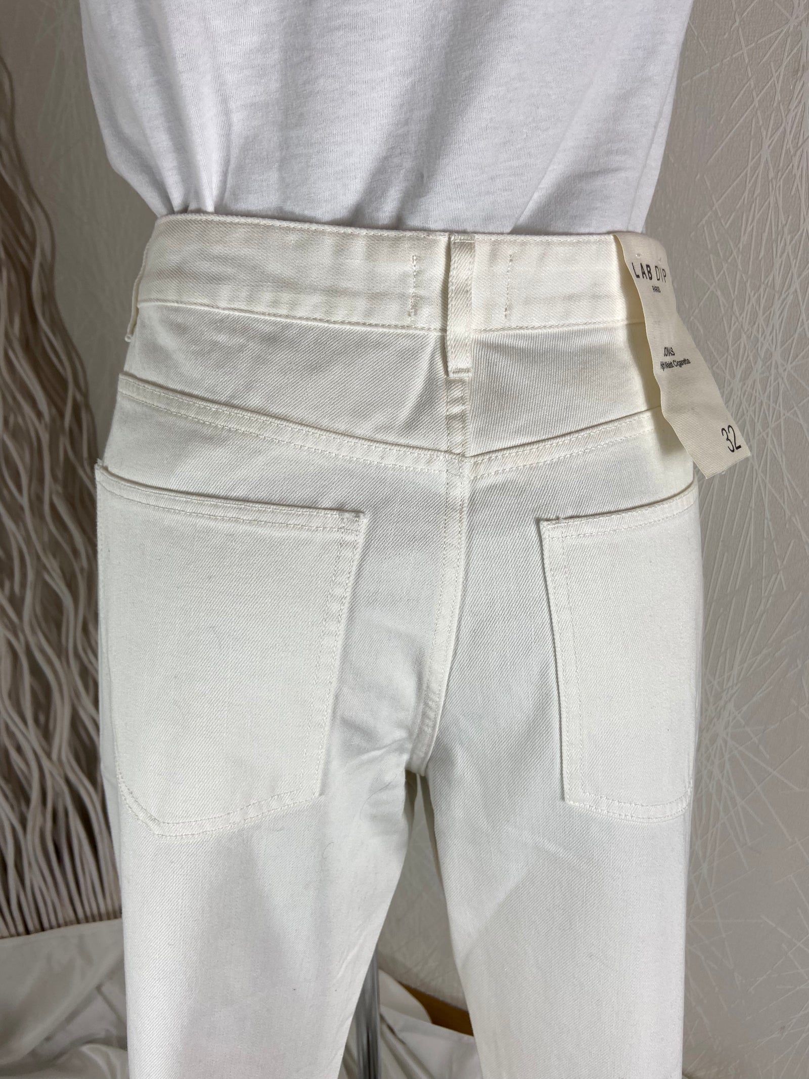 Pantalon coton denim blanc taille haute coupe droite modèle Jonas Argile Lab Dip