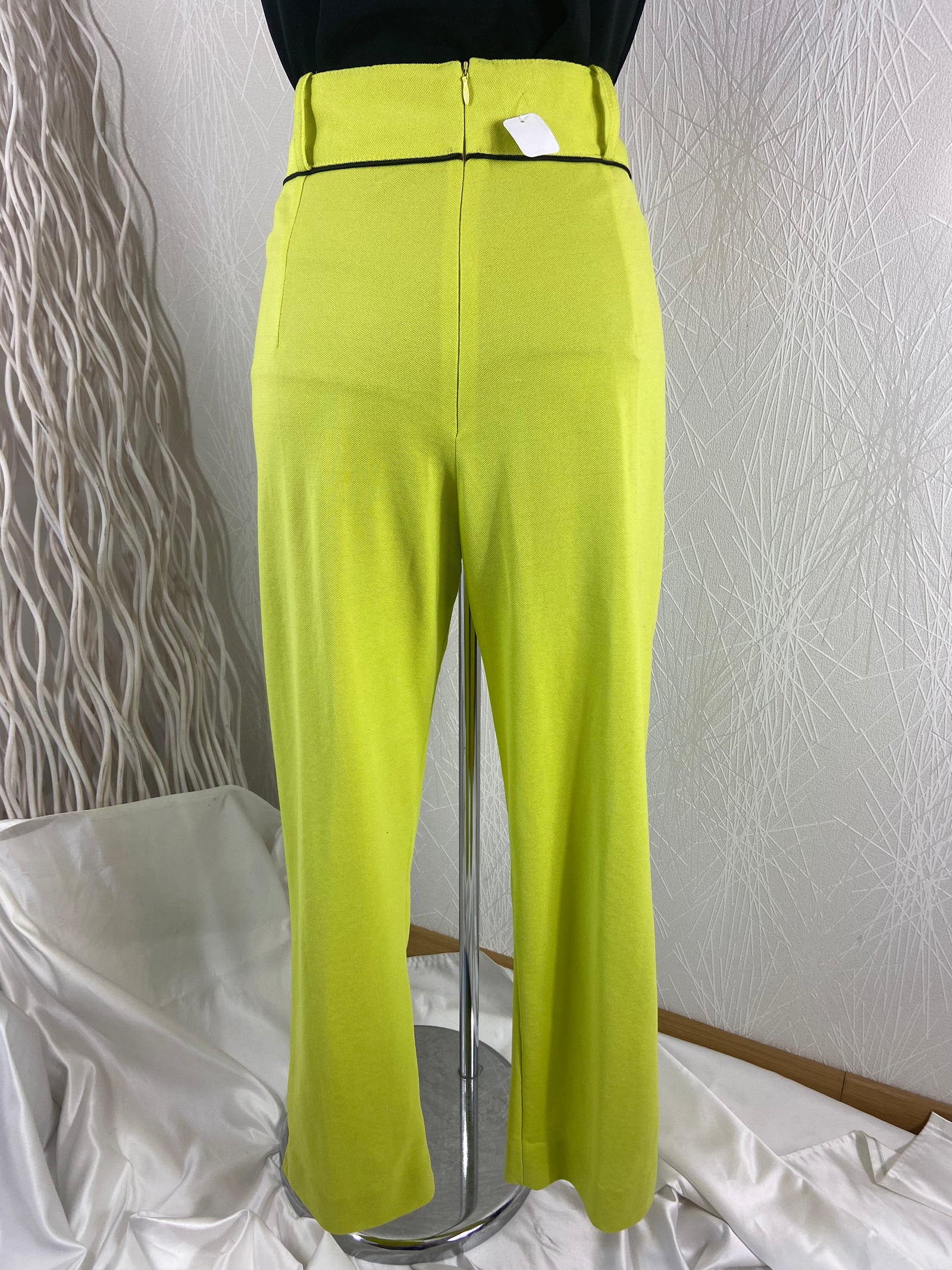 Pantalon vert anis léger de créateur Tabala Paris