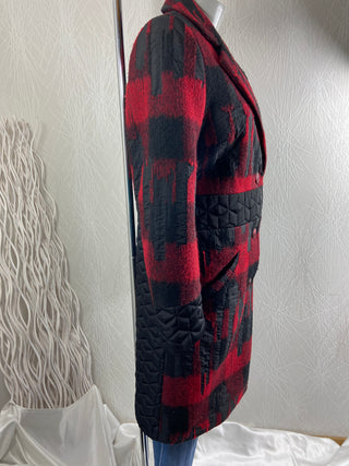 Manteau chaud rouge et noir doublé mi-long coupe droite col tailleur Meri Esca