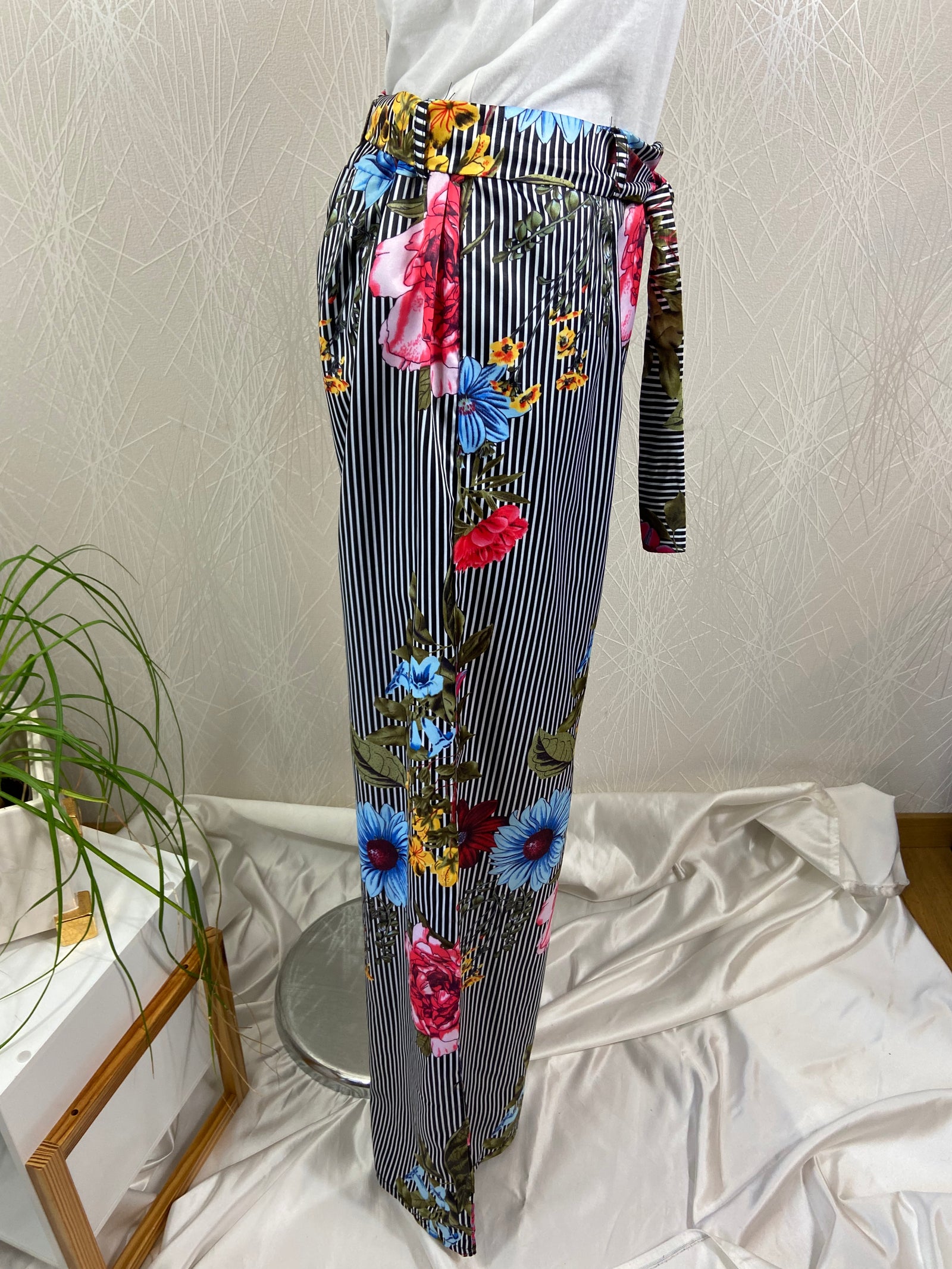 Pantalon léger fleurs jambes larges flot IntelliGent Store - Offre-Unique