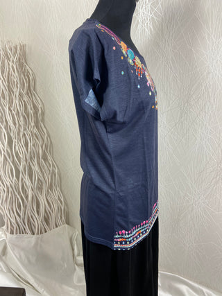 Top bleu Marine sans manches collier imprimé La Fiancée du Mékong