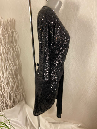 Robe de soirée à sequins par la styliste italienne Patricia Pepe